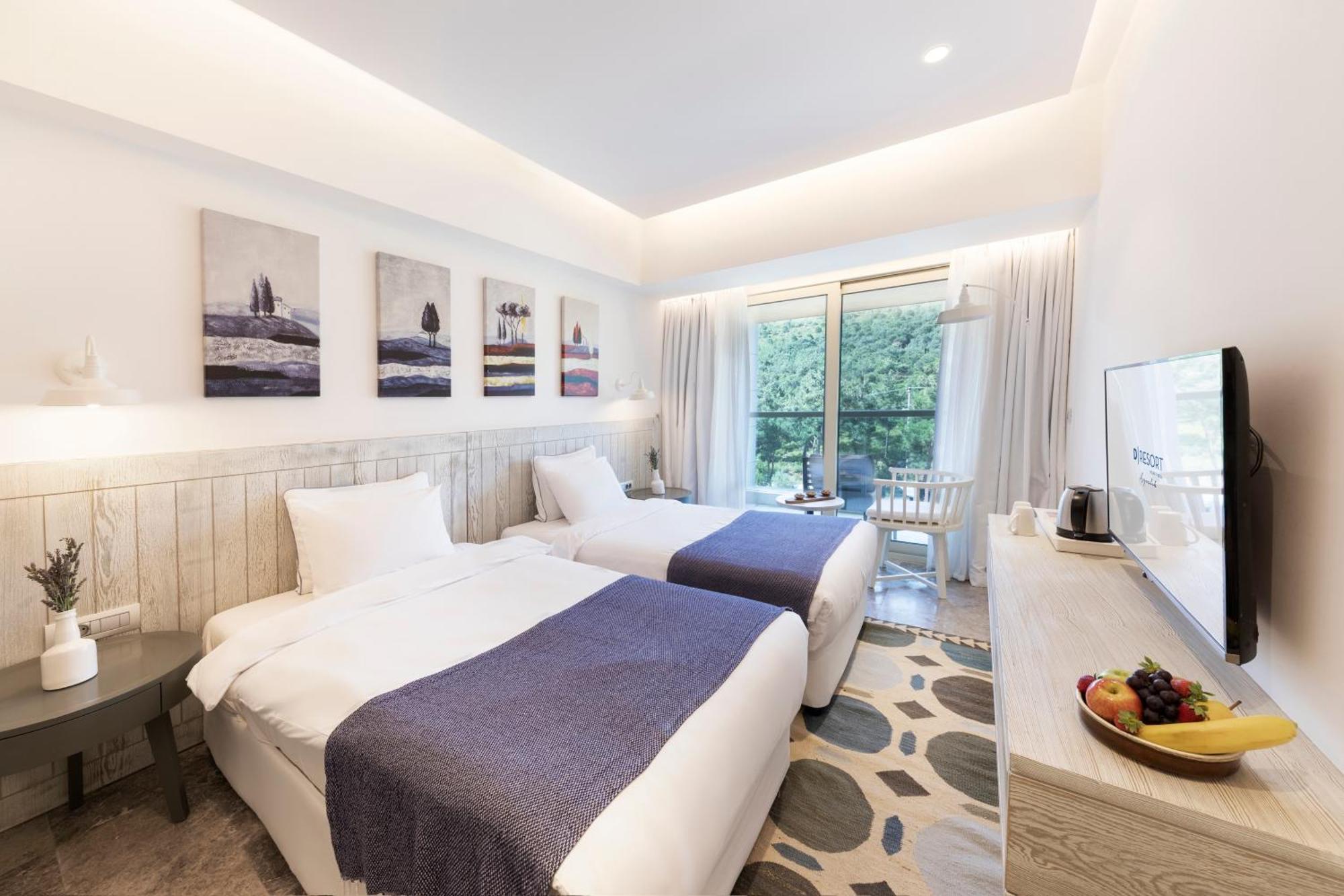D - Resort Ayvalik Bilik gambar